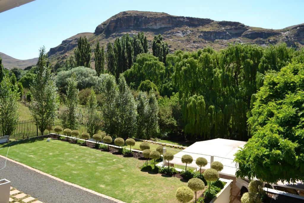 Riverwalk Bed And Breakfast Clarens Exterior photo