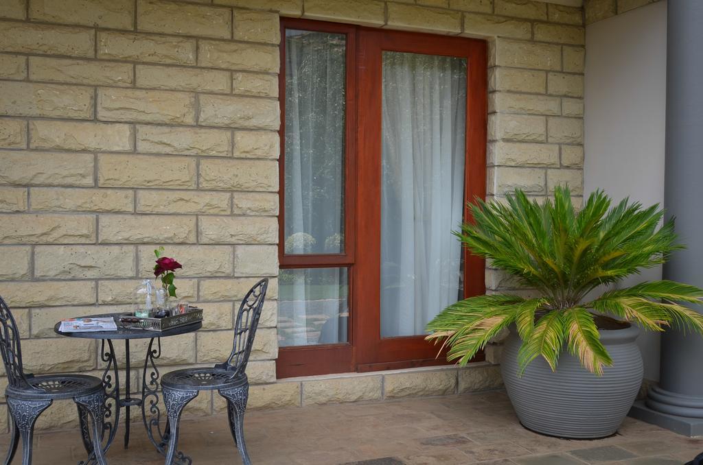 Riverwalk Bed And Breakfast Clarens Exterior photo