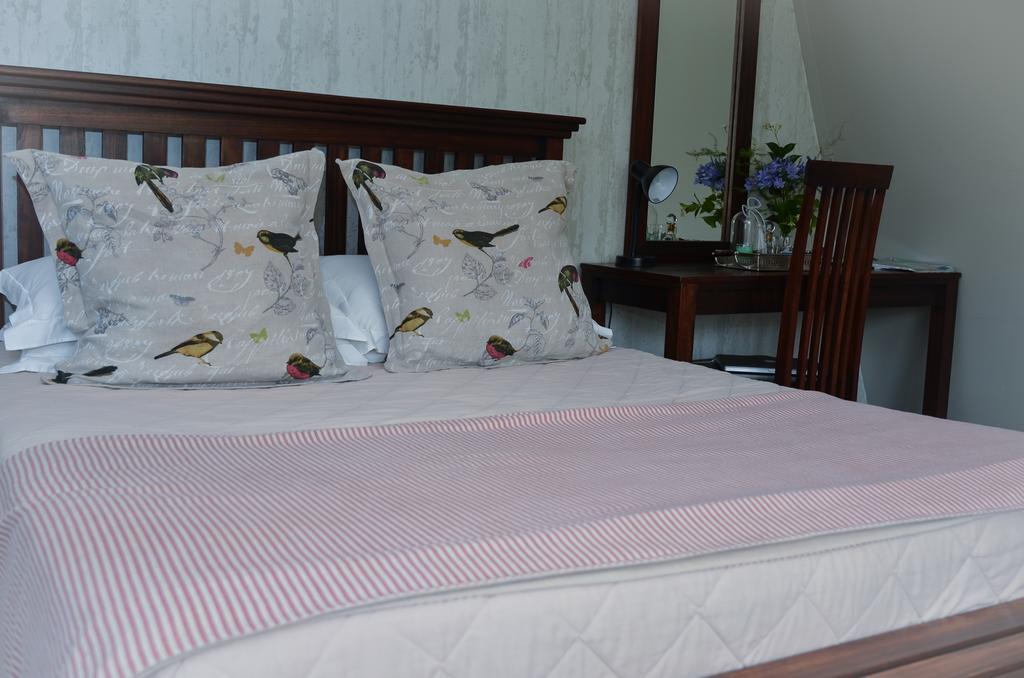Riverwalk Bed And Breakfast Clarens Exterior photo