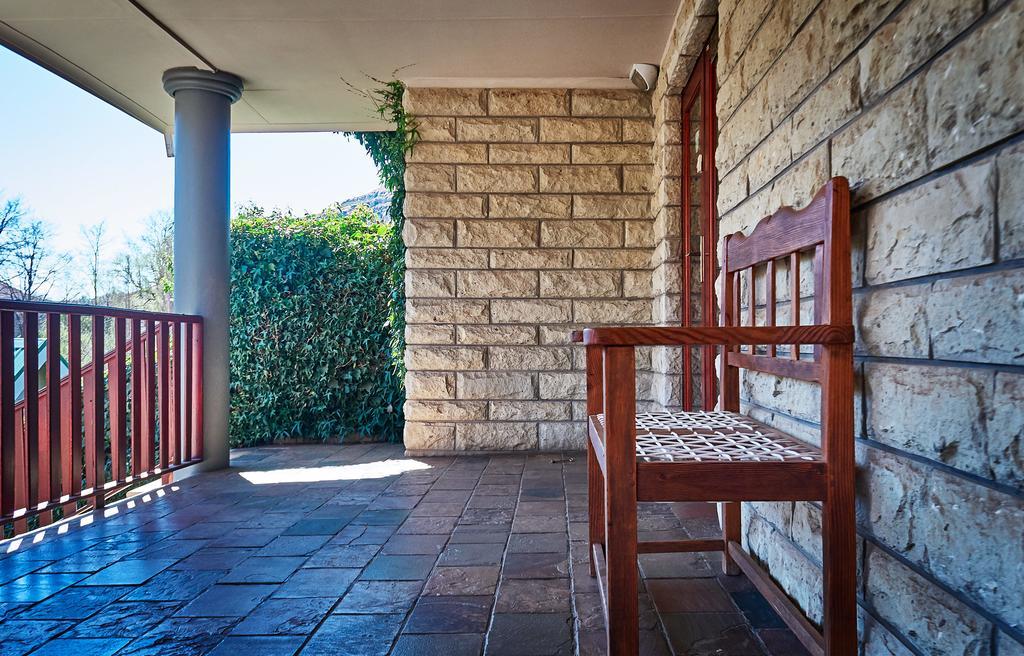 Riverwalk Bed And Breakfast Clarens Exterior photo