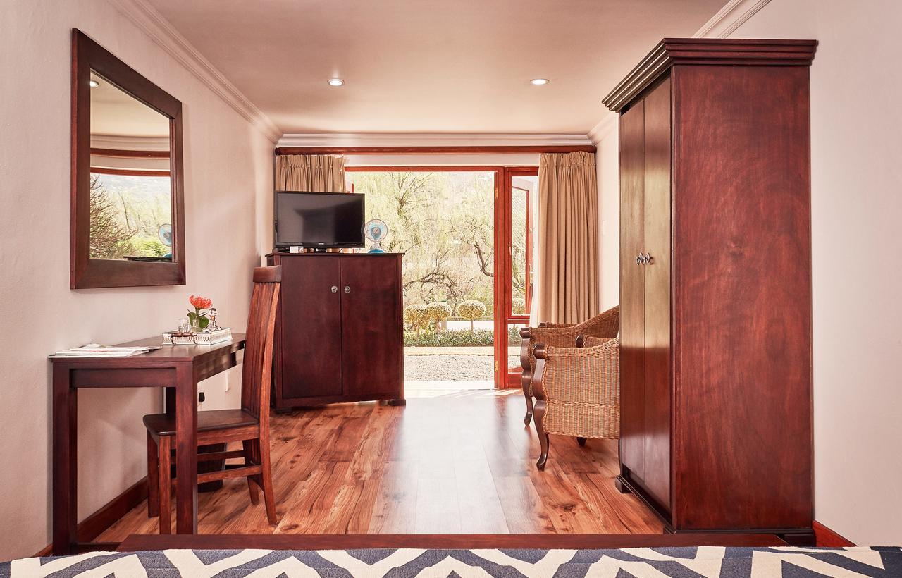 Riverwalk Bed And Breakfast Clarens Exterior photo